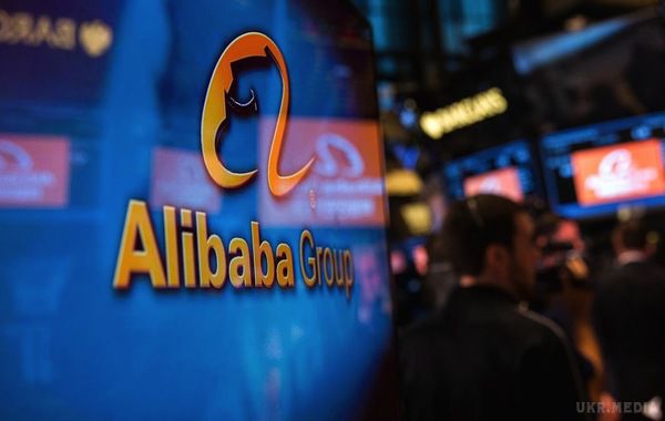 У Китаї за добу Alibaba продала товарів на $25 млрд. Сьогодні у Китаї відзначають «День холостяка». Упродовж доби магазини влаштовують масштабні розпродажі, які приносять компаніям величезні прибутки. Цьогоріч інтернет-компанія Alibaba продала товарів на рекордні 160 млрд юанів ($25,3 млрд).