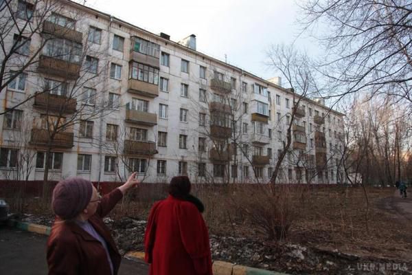З речами на вихід! У Києві знесуть тисячі будинків. Мешканцям пообіцяли нове сучасне житло.
