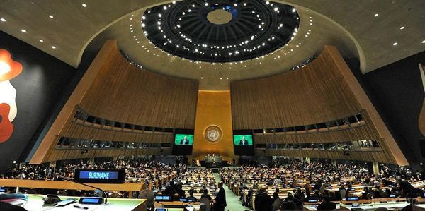 В ООН прийняли оновлений проект резолюції по Криму. На засіданні Третього комітету Генеральної асамблеї ООН був прийнятий оновлений проект резолюції з прав людини в аннексированном Криму.