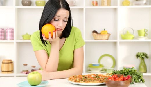 8 причин постійного почуття голоду.  Крім їжі, відверто провокує на обжерливість, існує цілий ряд причин, по яким ви можете постійно хотіти їсти