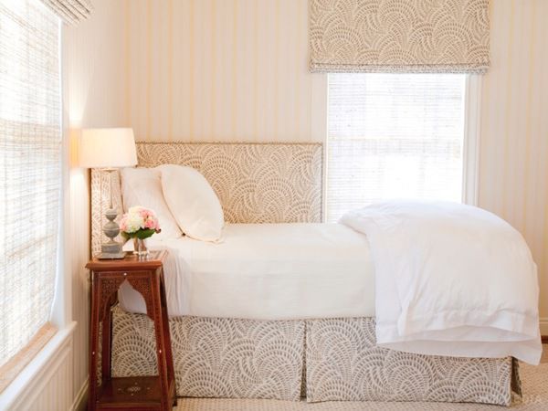 Зробіть узголів'я для ліжка своїми руками 40 цікавих ідей. Додавання узголів'я в спальню — один з найпростіших способів її прикрасити.