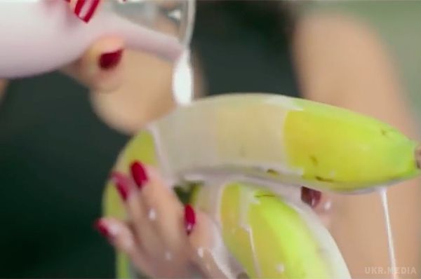 Арешт Єгипетської поп-співачки Шими за відверте поїдання банана і яблуко в кліпі - "підірвав" мережу!. Сьогодні ж в інтернеті обговорюють арешт єгипетської поп-співачки Шими за відверте поїдання банана в кліпі.
