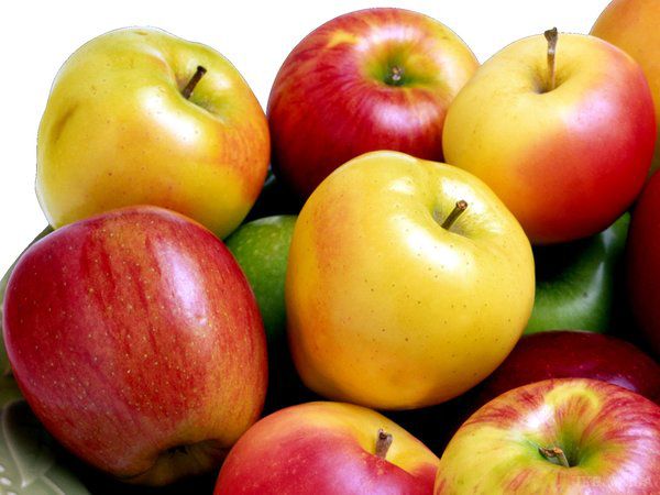Вся правда про яблука. Багато хто задається питанням: чи є в зимових яблуках, особливо імпортних, користь?