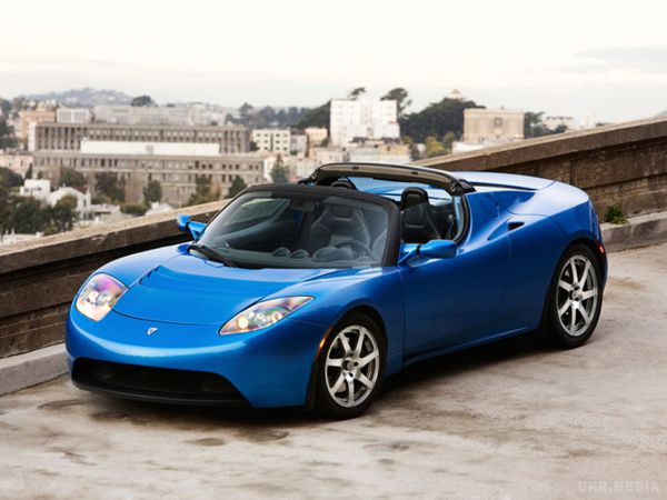 Tesla анонсувала новий спорткар, і він занадто швидкий для цієї планети. Розгін до 97 км/год займає 1,9 с. Ілон Маск, пощади!