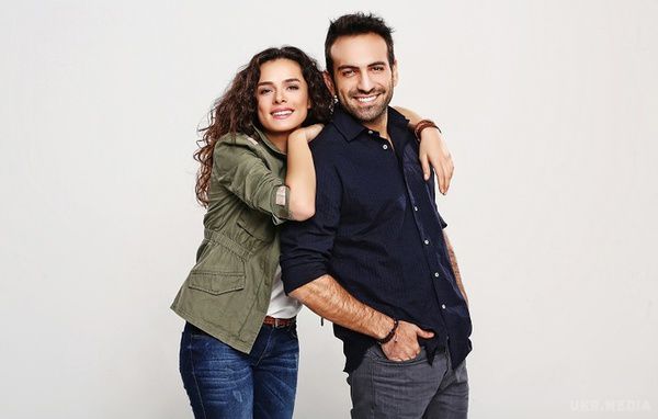 Телеканал «1+1» покаже новий турецький серіал «Я знову тебе люблю». 20 листопада на телеканалі 1+1 відбудеться прем'єра нового турецького серіалу Я знову тебе люблю.