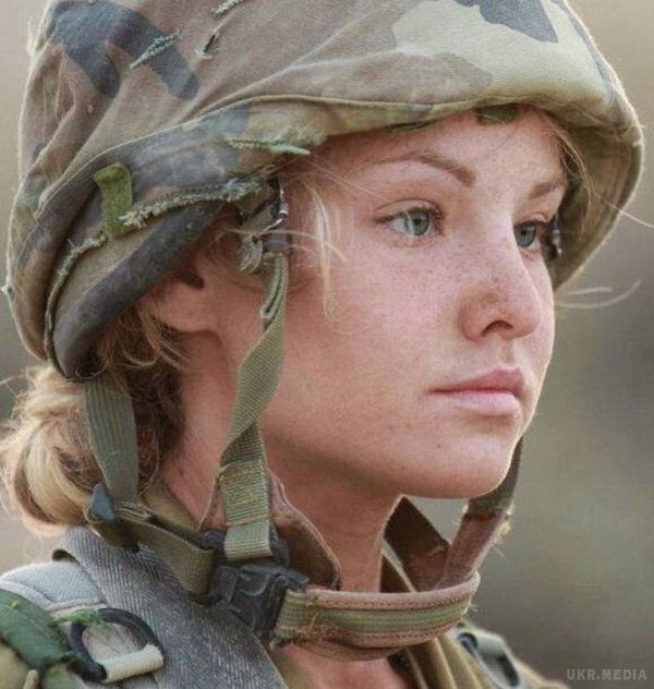 Чарівні дівчата в ізраїльській армії (Фото). Дівчата у військовій формі, завжди чарівними звичайних.
