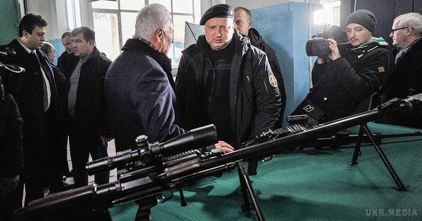 Україна вже забезпечена боєприпасами для реактивних залпових систем - Турчинов. Залишилося налагодити випуск боєприпасів для широкого спектру зброї власного виробництва.