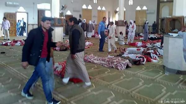 Кількість жертв нападу на мечеть в Єгипті перевищила 300 осіб. Кількість жертв нападу на мечеть на півночі Синайського півострова в Єгипті зросла до 305 осіб,