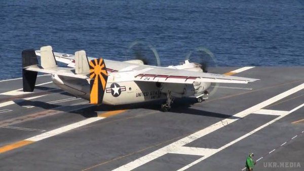 У Філіппінське море впав літак Військово морського флоту США з моряками на борту. У результаті аварії загинули троє моряків.