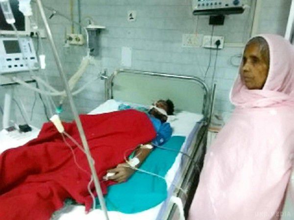Хірурги в Індії витягли з пацієнта 7 кг заліза. Лікарі однієї з клінік в індійському місті Сатна дістали з пацієнта сім кілограмів сторонніх предметів.