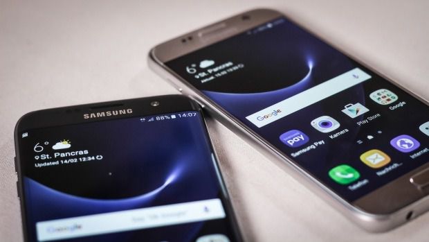 Samsung запатентувала акумулятор, який заряджатиметься за 12 секунд. Нова технологія передбачає синтез графена – вуглецевий елемент, який отримують із графіту.