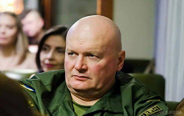 У Маріуполі на два місяці заарештували екс-командира батальйону "Донбас" Виногродского. Про це на своїй сторінці у Facebook повідомляє громадська організація "Рух Визволення".