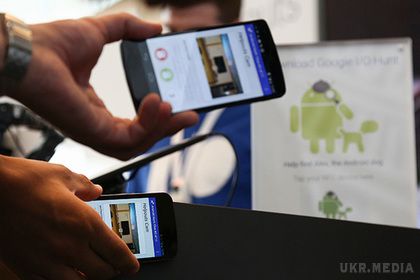 Банківські картки користувачів Android опинилися під загрозою. Фахівці виявили в Google Play кілька додатків, які завантажують шкідливий софт на смартфони користувачів,