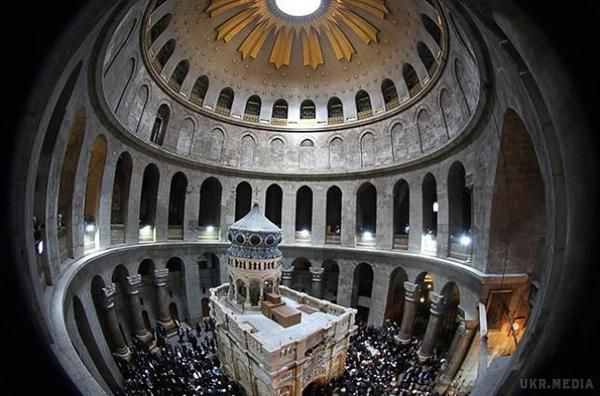 Вченим вдалося встановити вік гробниці Христа. Гробниця була побудована через 300 років після його смерті.