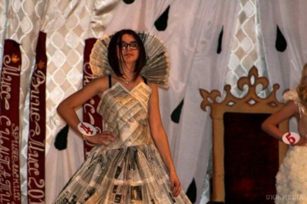  Соцмережі всерйоз шокував конкурс краси "Міс Горлівка". Культурне життя в "ДНР" б'є ключем і опускається стрімким потоком,