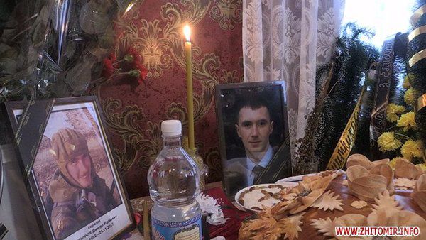 Загинув від кулі снайпера: у Житомирській області провели в останню путь бійця АТО. У Крученце поховали 25-річного українського воїна.