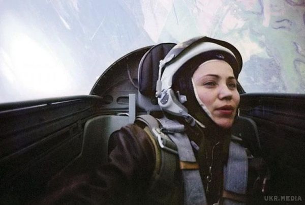 Померла легендарна льотчик-випробувач Марина Попович. За свою кар'єру вона встановила 102 світових рекордів, у тому числі 10 - на Ан-22 " Антей .