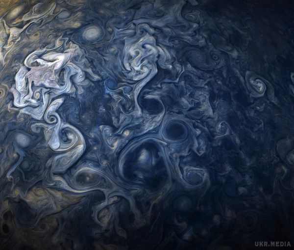 Захоплююче! NASA показало дивовижне явище на Юпітері. Такого ви ще не бачили.