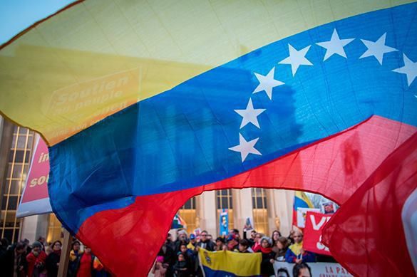 Венесуела введе криптовалюту для прориву фінансової блокади. За словами Мадуро, "електронна готівка" Petro дозволить Венесуелі протистояти санкціям Заходу.
