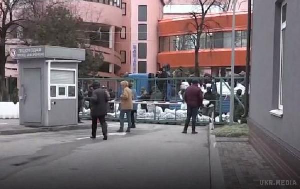 Поліція не знайшла порушень у діях блокувальників телеканалу NewsOne. Про це  заявив директор департаменту комунікації МВС Артем Шевченко.