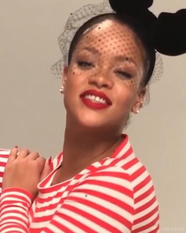 Апетитна Rihanna прикрасила Vogue. Ефектні фото.