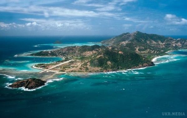 Острів у Карибському морі хочуть продати за біткойни. Ціна в криптовалюті тимчасова і становить 600 біткойнів.