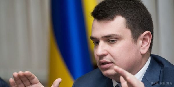 Як Ситник відреагував на критику з боку Луценка. Артем Ситник заявив, що неможливо розслідувати в Україні справи топ-корупціонерів і не зустрічати опору.