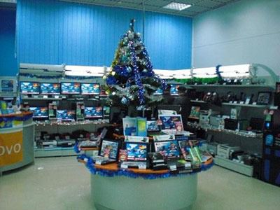 На Львівщині грабіжники магазину жорстоко зарізали продавців. Криваве вбивство сталося в магазині комп'ютерної техніки.