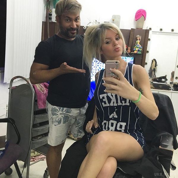Ви не повірите: блондинка, народжена чоловіком (Фото). Блондинка Таліта Зампиролли з Ріо-де-Жанейро стала найвідомішою транс-моделлю.