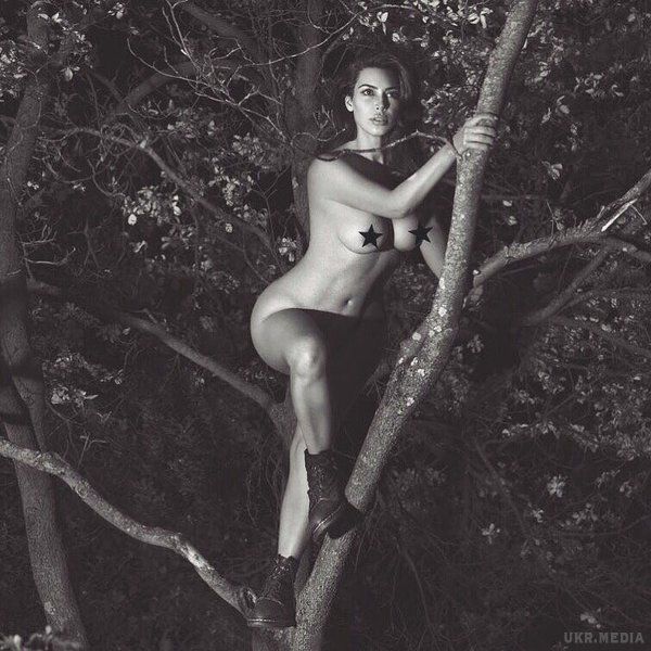Мерт і Маркус: фотографи, які переконали Кім Кардашьян роздягнутися і влізти на дерево. Ти, до речі, бачив цей свіжий знімок Кім? Подивися! А заодно помилуйся і на інші фотографії дуету.