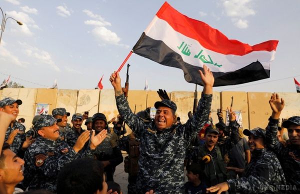 Ірак заявив про перемогу у війні з ІДІЛ. Іракські військові взяли під повний контроль кордон із Сирією.