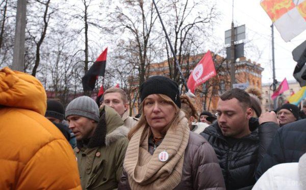 У Києві проходить марш прихильників Саакашвілі: фото. Марш почався о 12:00 у центрі столиці