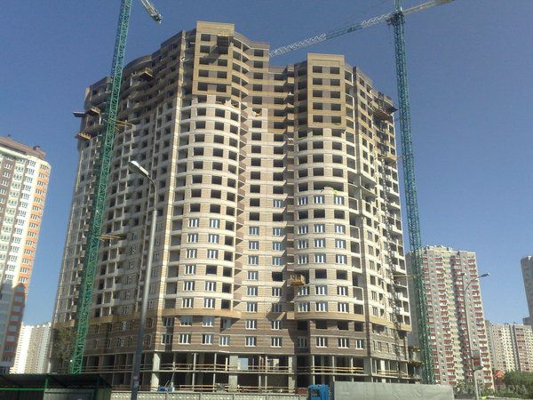 Київ упевнено нарощує обсяги будівництва. У січні-жовтні підприємства Києва виконали будівельні роботи на 18882,9 мільйонів гривень.