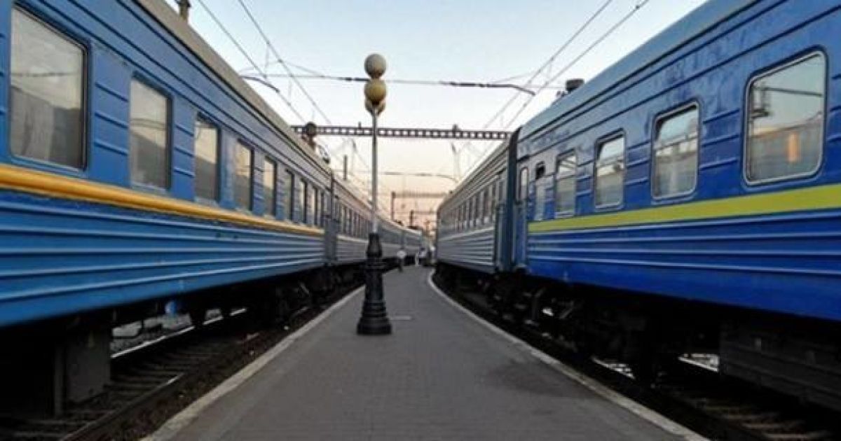 Україна може перервати залізничне сполучення з Росією. Укрзалізниця вивчає питання припинення залізничного сполучення з Росією.