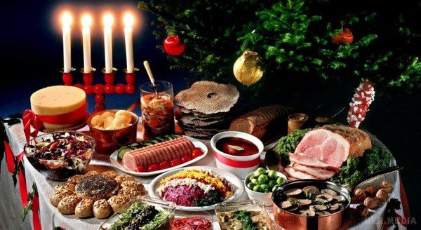 До новорічного столу: топ-5 продуктів, які подорожчають напередодні свята. Експерти підрахували, що нинішній святковий стіл зі скромним меню обійдеться пересічному українцю приблизно в 1,5 тисячі гривень.