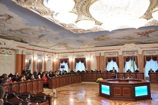 В Україні почав діяти новий Верховний суд. Цей день вибрали, тому що сьогодні виповнюється 100 років з дня заснування Верховного суду Української Народної Республіки (УНР).