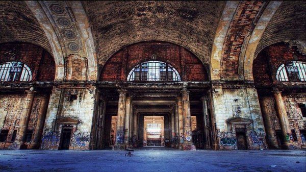Дивовижні знімки найбільшого в світі покинутого вокзалу. Це дуже атмосферне місце