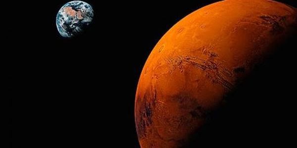 Фахівці  розповіли, що Земля не була сусідом Марса. Планета Марс була сформована в астероїдних поясів, у зв'язку з чим вона могла сусідити з Землею.