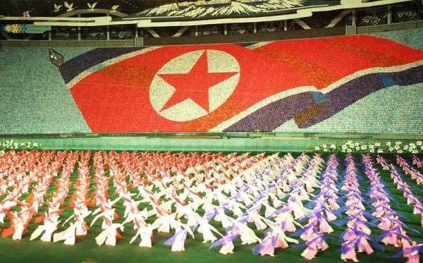 10 фактів про Північну Корею, в які мозок відмовляється вірити (фото). Одна з найщасливіших країн у світі, гробниця справжнього єдинорога, погода, підлаштовуватися під настрій президента, - ні, це не безглуздий набір фраз. Це дані про Північну Корею. Хочете ще?