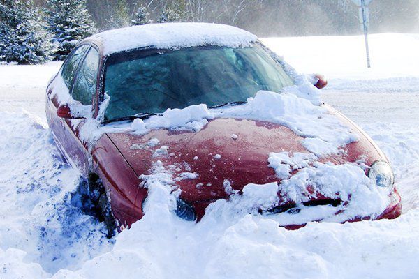 Як розморозити авто взимку – лайфхаки (ІНФОГРАФІКА). Догляд за автомобілем взимку. Лайфхаки й поради, які зменшать незручності пов'язані з експлуатацією вашого залізного друга в холодну пору року.