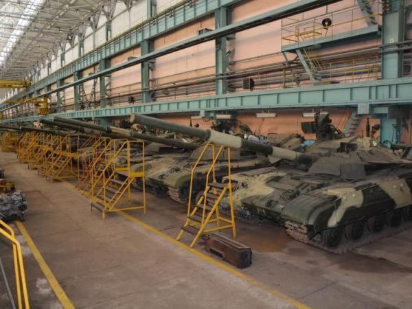 Генерал розкритикував модернізовані українські танки. "Деякі варіанти модернізації виявляються невдалими в реальному бою..."