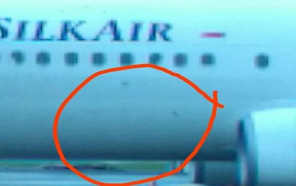 В індонезійському аеропорту пасажирський Boeing зіткнувся в вантажівкою. У момент інциденту на борту літака перебувало 163 пасажири.
