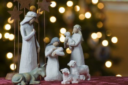 Коли нам святкувати Різдво? - 25 грудня або 7 січня -думки богословів!. Після того, як 25 грудня офіційно визнали державним виідним, користувачі соцмереж відреагували активним обговоренням цього питання