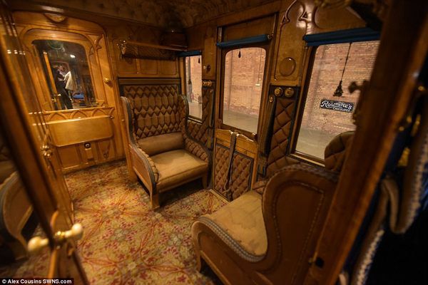 Як виглядає особистий поїзд королеви Вікторії (Фото). Особистий поїзд королеви Великобританії, в честь якої названа ціла епоха.
