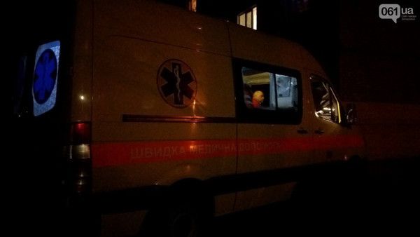 У Запоріжжі в гуртожитку вибухнула граната - двоє загиблих. Граната вибухнула у гуртожитку на вулиці Бородинській у Запоріжжі сьогодні, 24 грудня, близько 21:30.