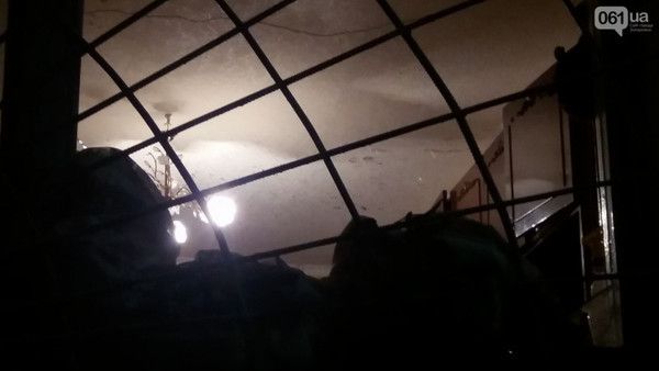 У Запоріжжі в гуртожитку вибухнула граната - двоє загиблих. Граната вибухнула у гуртожитку на вулиці Бородинській у Запоріжжі сьогодні, 24 грудня, близько 21:30.
