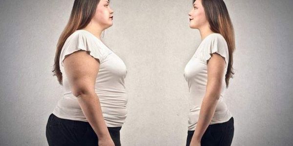 Фахівці назвали несподіваний фактор, що впливає на стрункість жінки. Вчені прийшли до висновку, що саме малоосвічені люди найчастіше страждають від ожиріння.