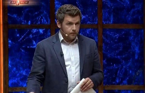 Один за всіх (відео).  Героїня нового випуску ток-шоу 20-річна Наташа – мама 4-х дітей, яких дівчина народила від свого вітчима.