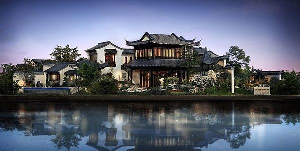 Ось так виглядає найдорожчий будинок у Китаї (Фото). Будинок-рекордсмен оточений озером і займає площу 673 га.