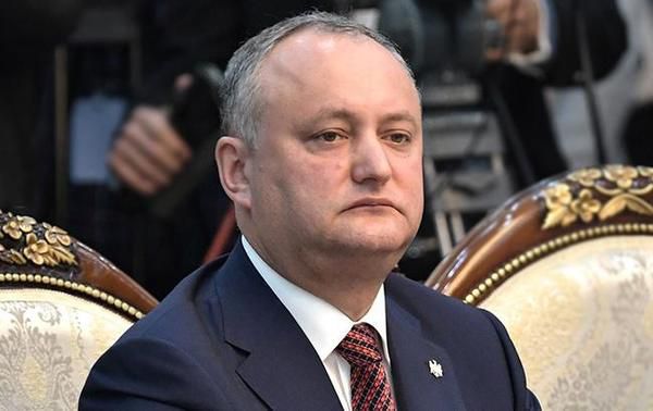 Президента Молдови знову відсторонили від посади. Суд дозволив уряду країни ввести в дію закон про боротьбу з російською пропагандою.
